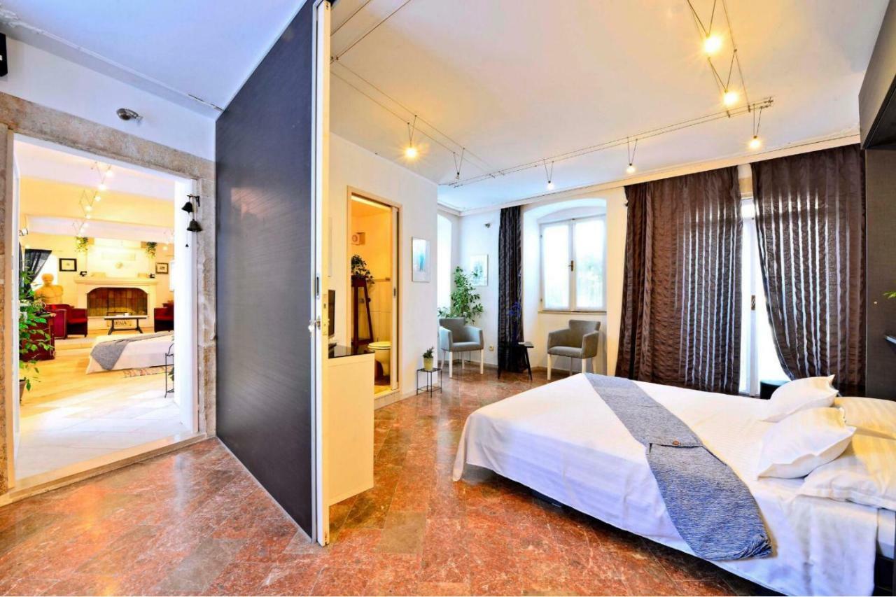 Romantic Rooms Gena โตรกีร์ ภายนอก รูปภาพ