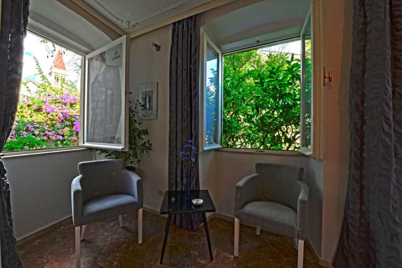 Romantic Rooms Gena โตรกีร์ ภายนอก รูปภาพ